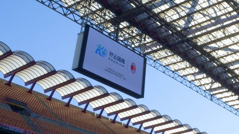 上演了精彩